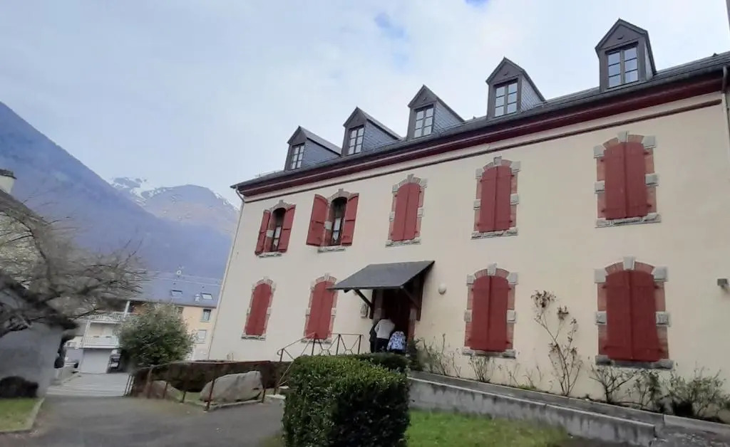 Très bel appartement T3 HYPER CENTRE ENTIEREMENT RENOVE EN 2022