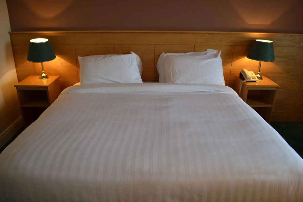 Caisleain Oir Hotel