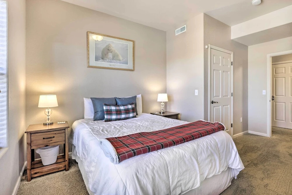 Spacious Fraser Condo ~ 6 Mi to Winter Park!