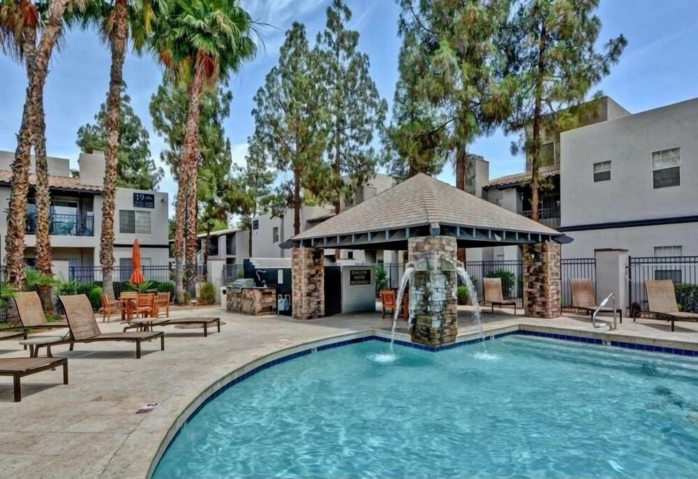 Villa Allison 2 Bedroom Condo by RedAwning