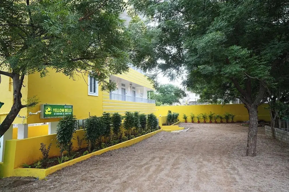 Yellow Bells Studios And Suites