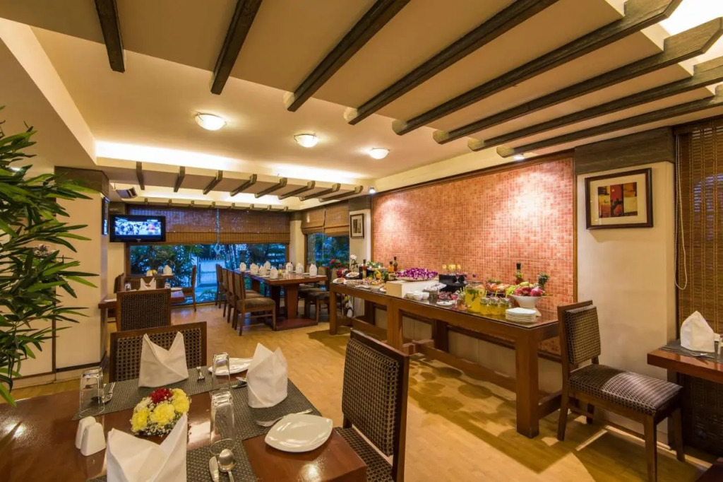 Hotel Park Central Koregaon Park