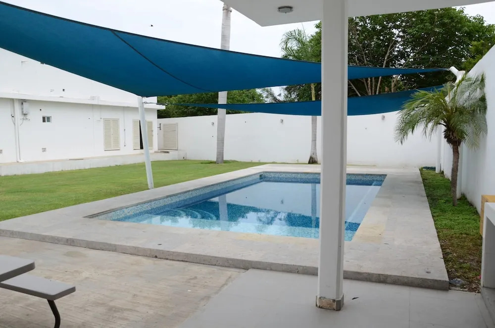 HOTEL MONARCA