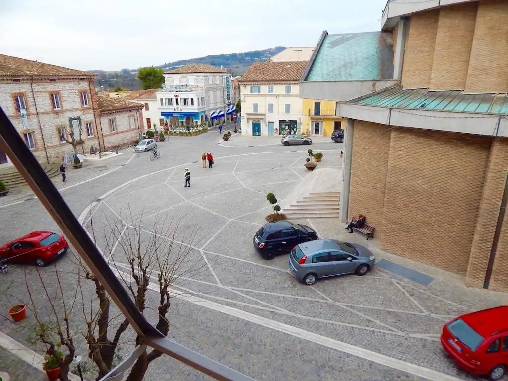 N139 - Numana, Quadrilocale in Centro a 200 Mt Dal Mare