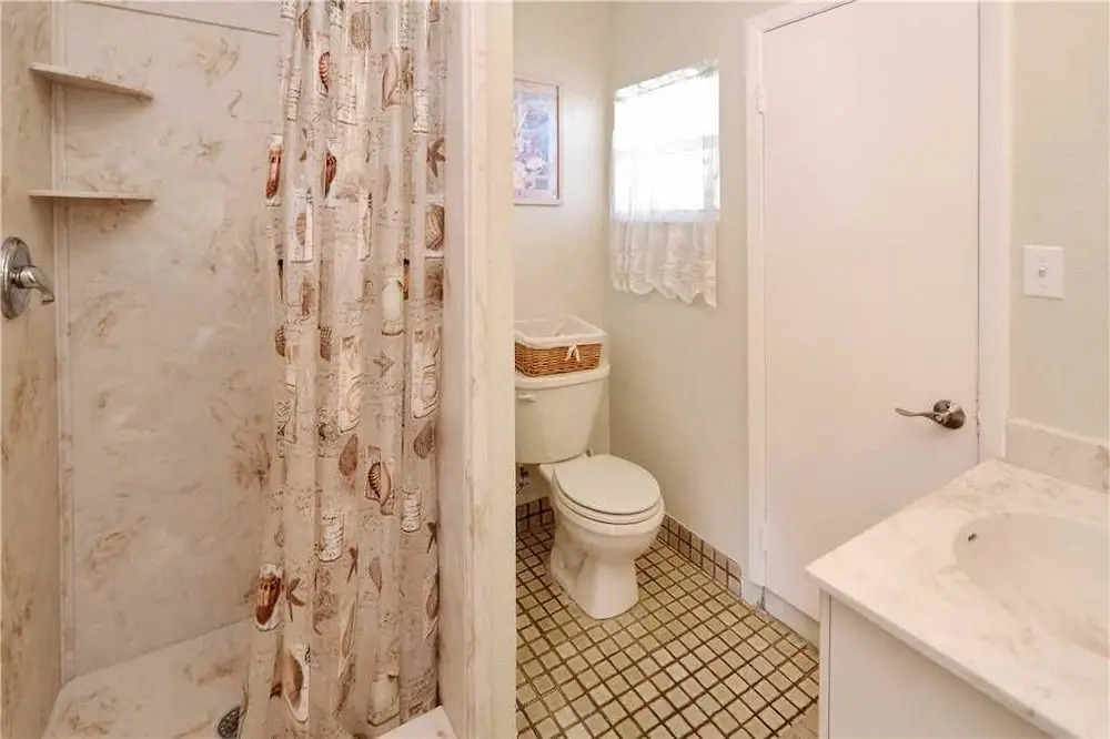 Sea Rocket 29 - One Bedroom Condo