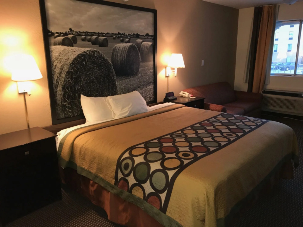 Red Lion Inn & Suites Junction City