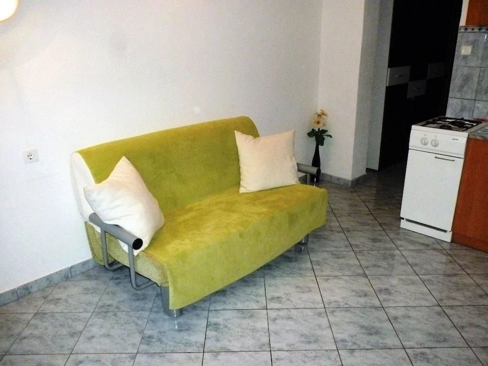 Apartments Dadić near Pebble Beach Jaz