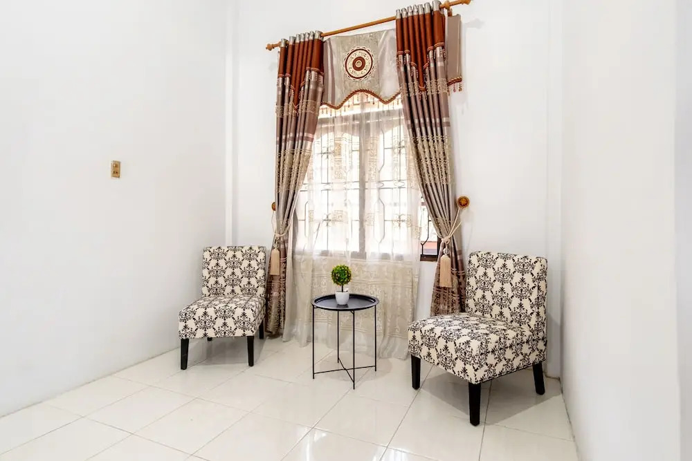 OYO 1632 1000 House Syariah