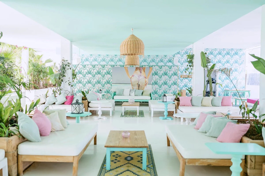 ENDLSS BEACH & DISCO HOTEL IBIZA Adults Only