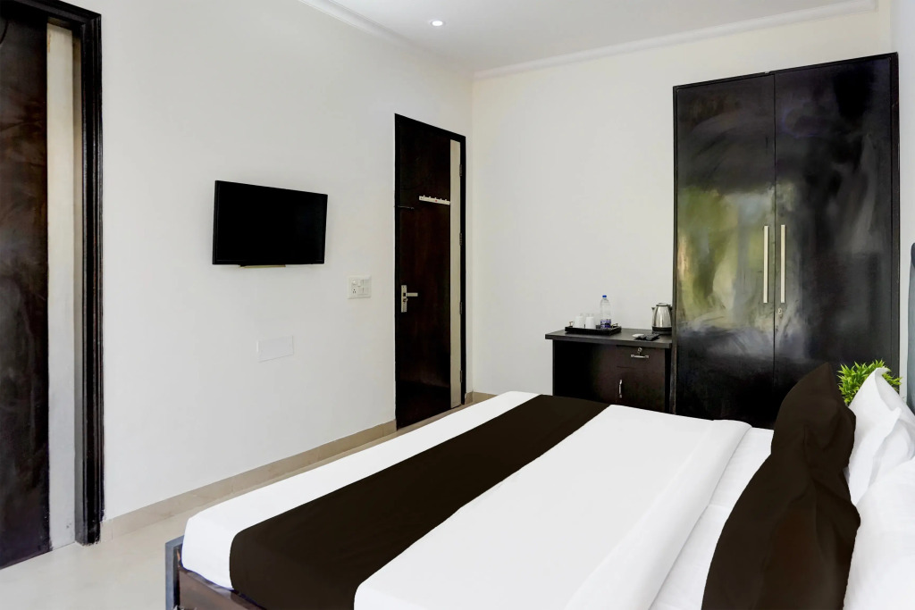 Townhouse Sector 53 Golf Course Road