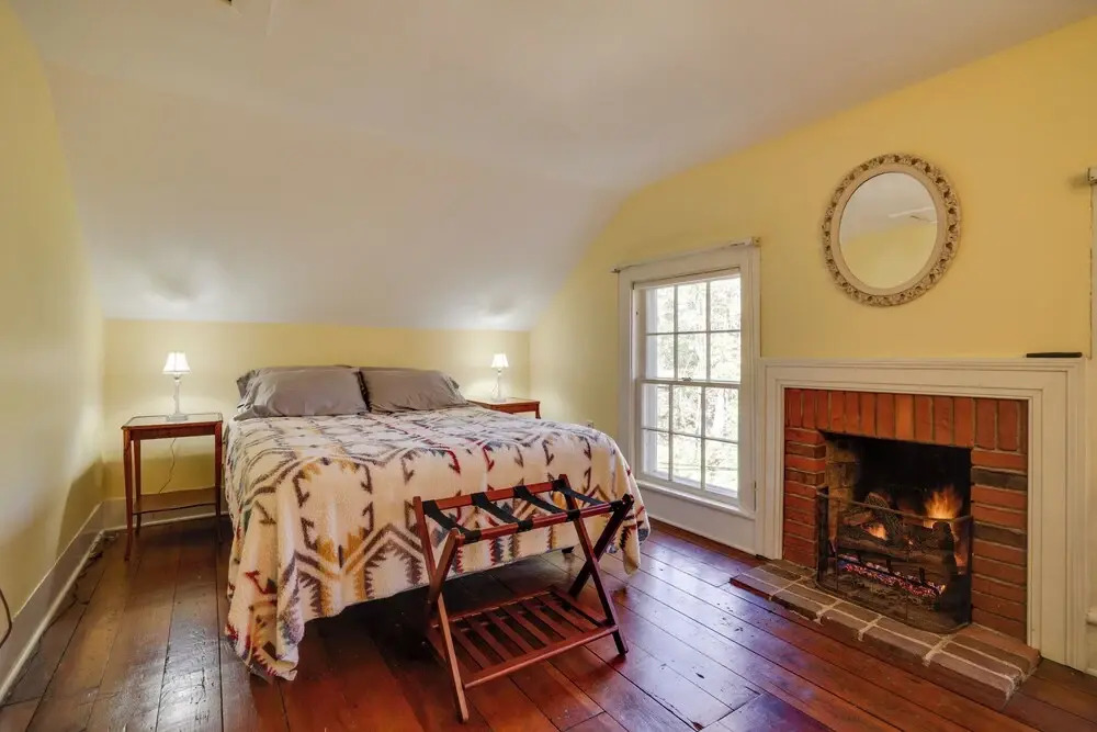 Historic Home in Taylors Falls w/ Patio & Fire Pit