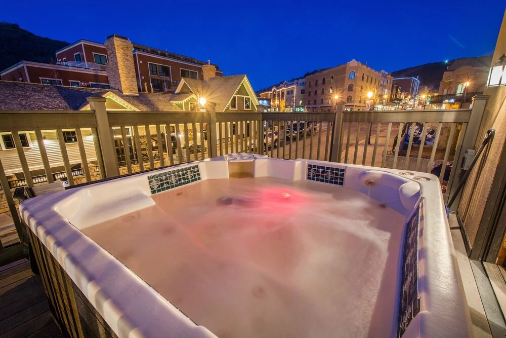 2 Bedroom Townlift Condo by All Seasons Resort Lodging