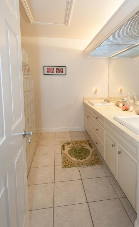 Villas of Kamalii 37-stately townhouse with AC, by golf, with pool, BBQ, hot tub