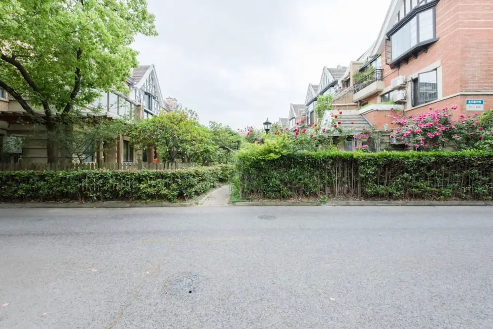 Xiaoqin Home near Joaotong University, Zizhu Park