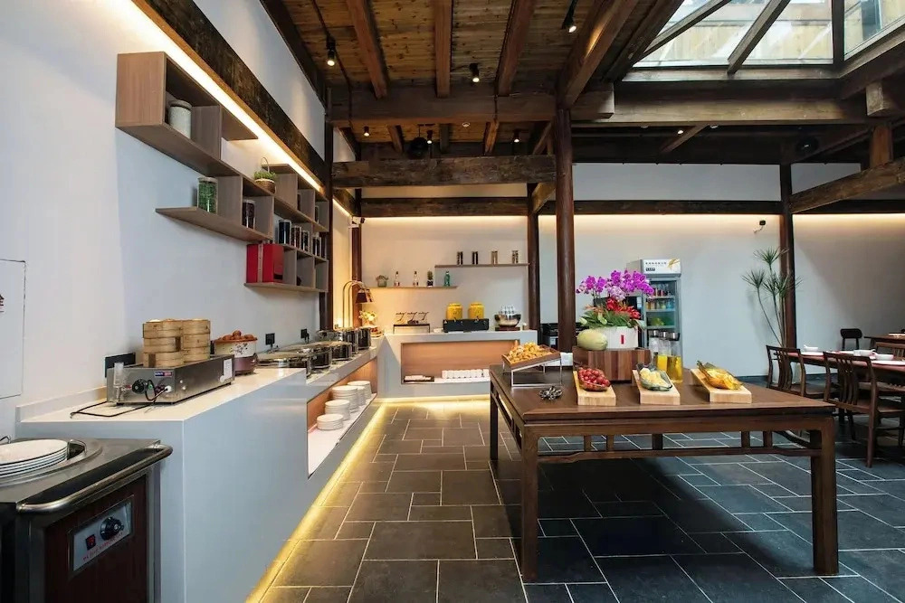 Bajiazhan Yulin Yuchi Homestay