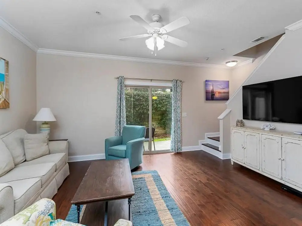 306 Reserve by Hodnett Cooper