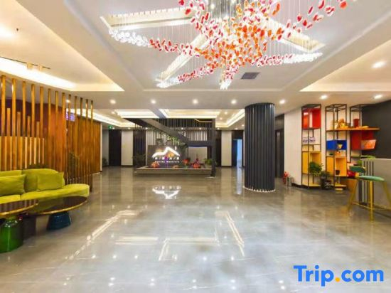 Yuntai Mountain Muze Shanli Hotel