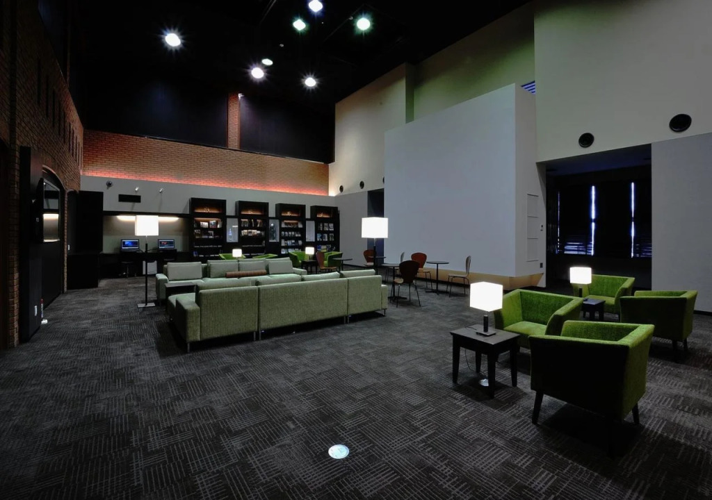 JR-East Hotel Mets Utsunomiya