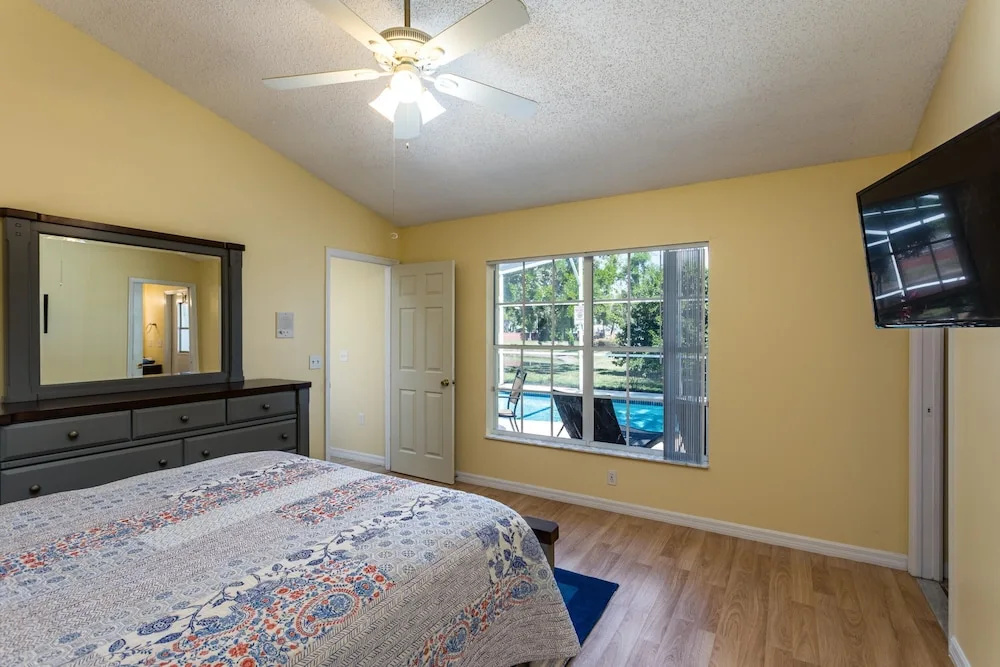 3 Bedroom 2 Bathroom Disney Vacation Home