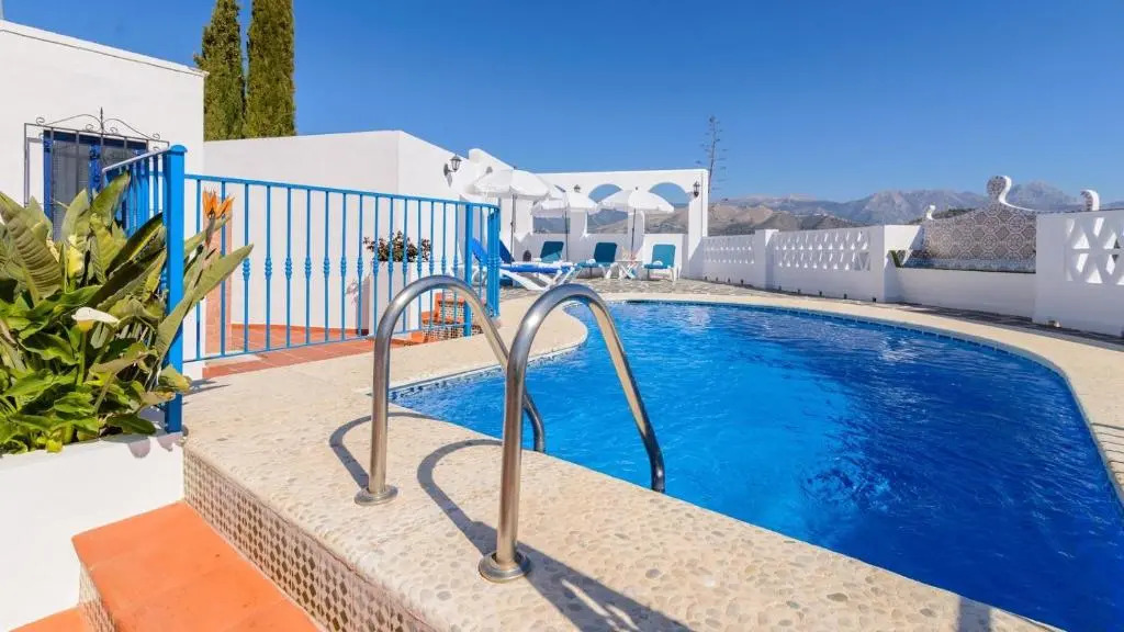Casa El Monte Torrox by Ruralidays