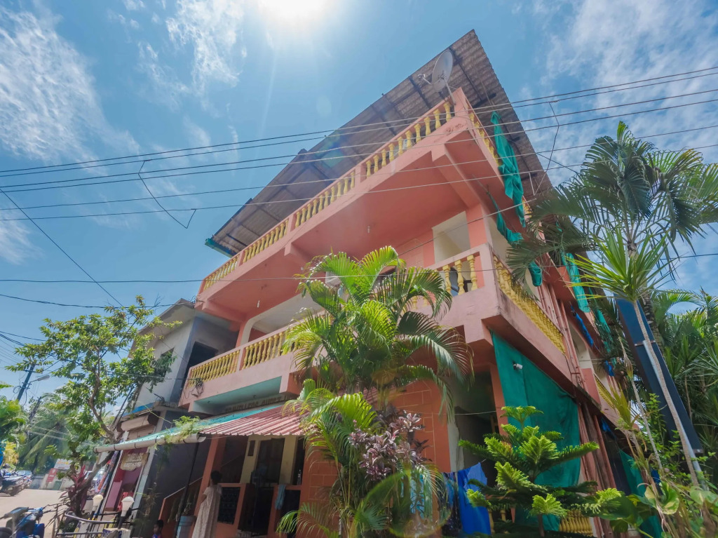 OYO 7288 Traveller Guest House