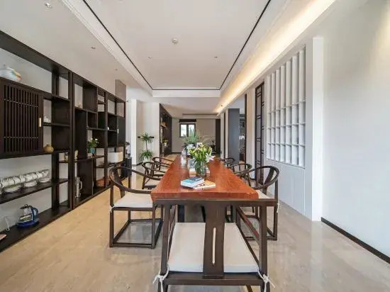 Anji Zhuyin Wild Luxury Holiday Homestay (Hello Kitty)