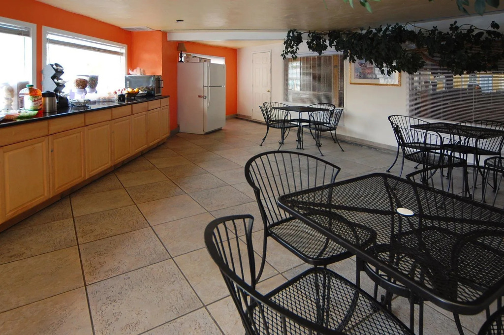 Torch Lite Inn at the Beach Boardwalk