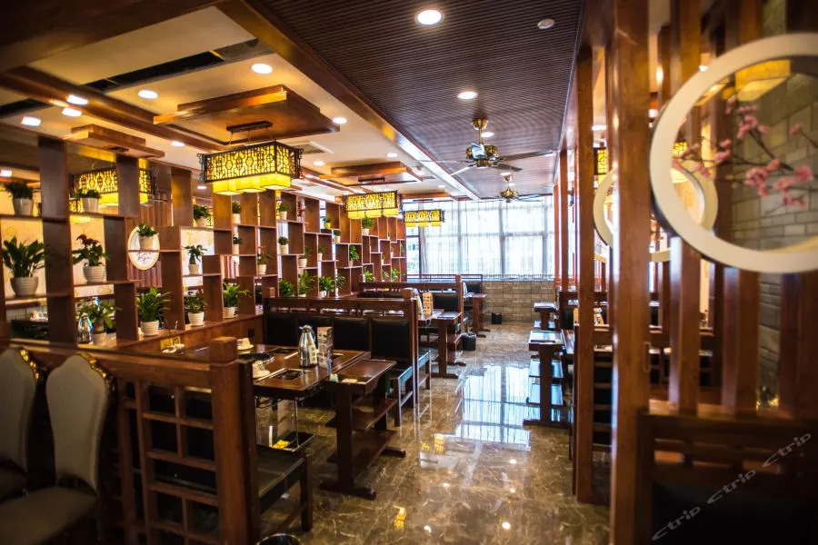Xing'an Changfeng Hotel