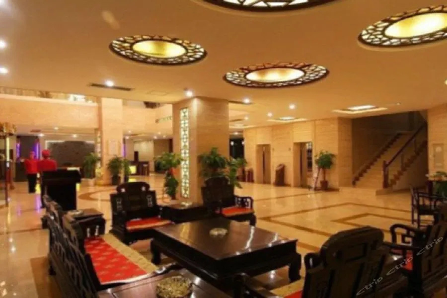 Jasper International Hotel