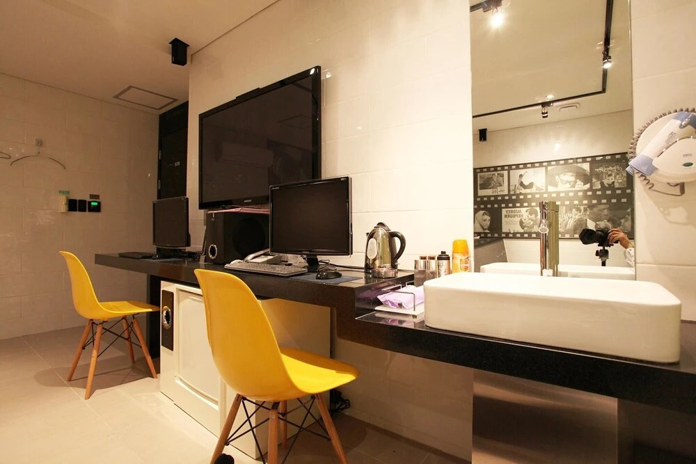 Hotel Pop Guri