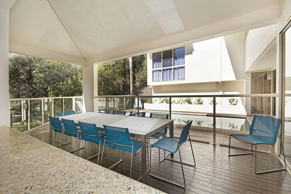 Prestigious House in Little Cove