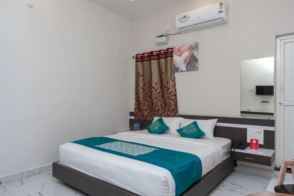 OYO 22300 Sri Ramachandra guest house