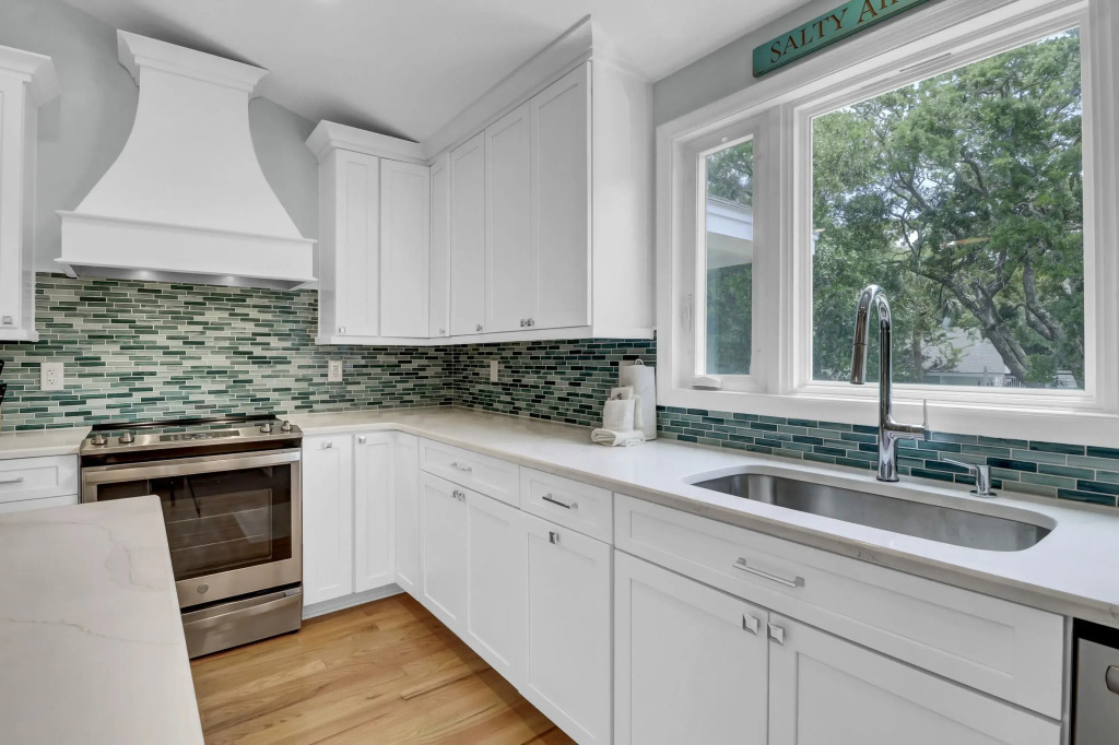 55 Pelican Bay by Avantstay Easy Beach Access + Shared Pool + Screened Porch + Ping Pong
