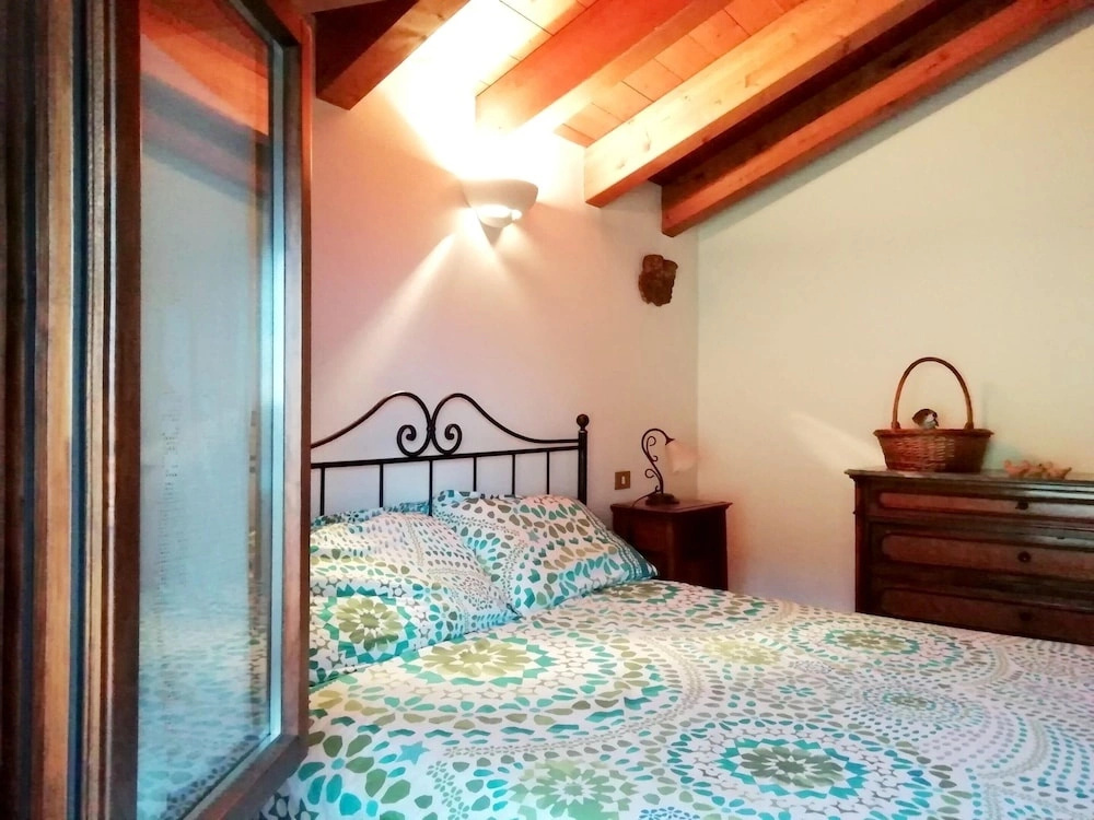 Apartment With 2 Bedrooms in Ceratello, With Wonderful Lake View, Furnished Terrace and Wifi