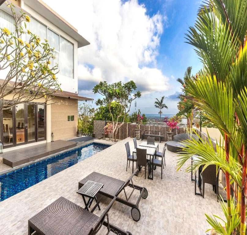 Belvilla Elegant Luxury Pandawa Beach