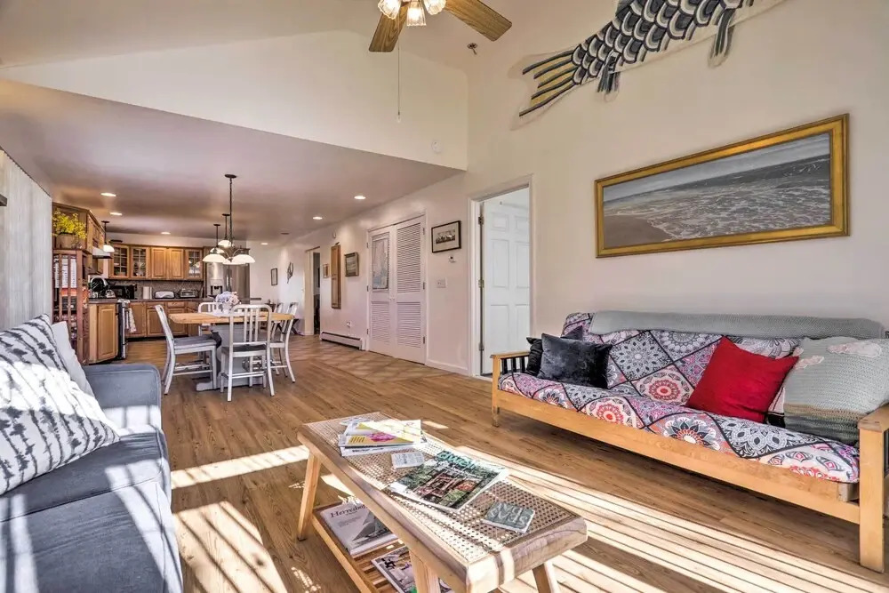 Westerly Vacation Home: Town Beach Access