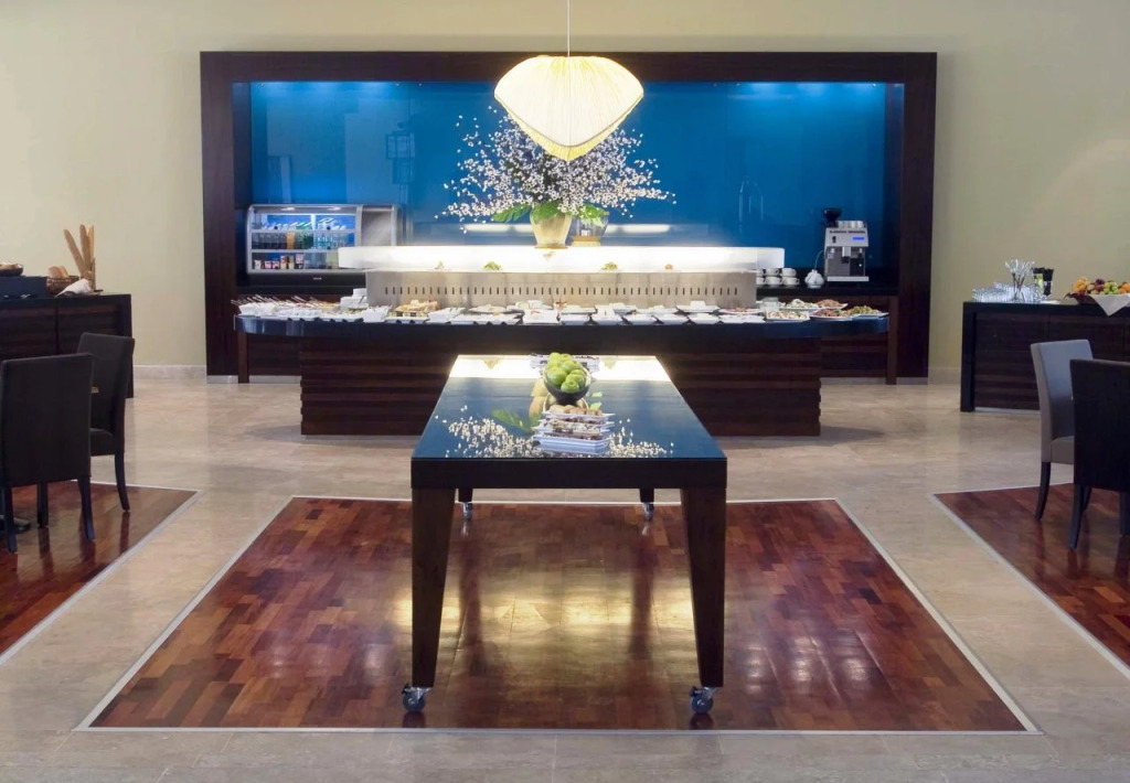 Le Meridien Eilat All-Suite Hotel