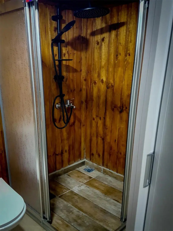 Becen Winter House