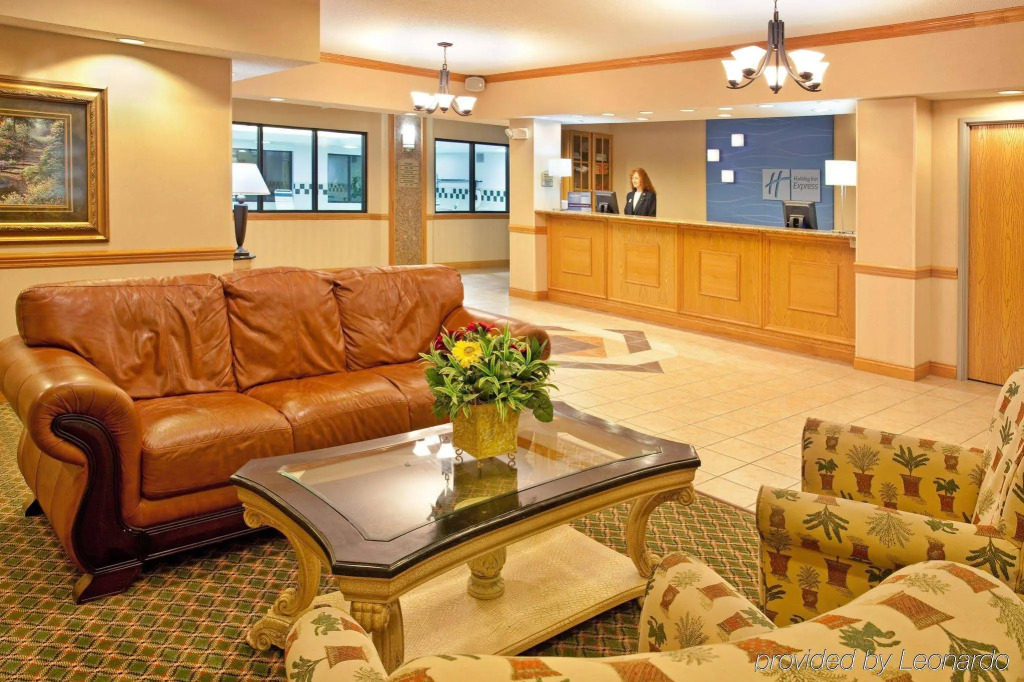 Holiday Inn Express Hotel & Suites Elkhart-South by IHG