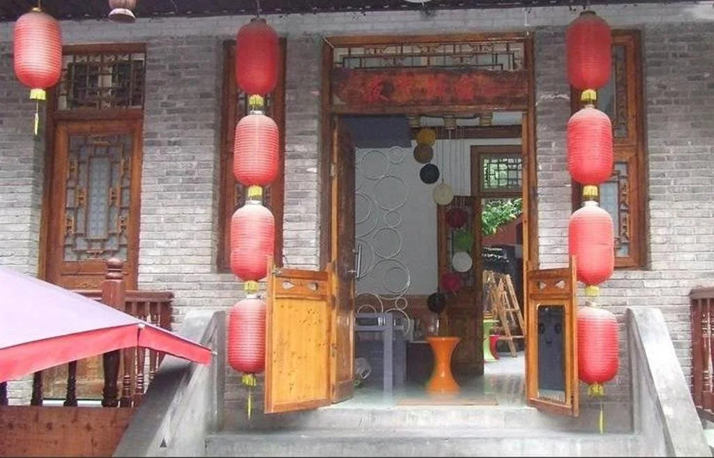 Yebuguisu Hostel