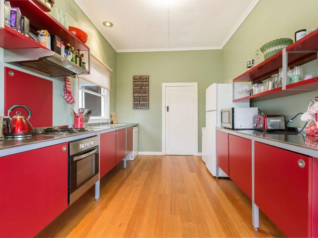 BEACHSIDE GETAWAY DROMANA