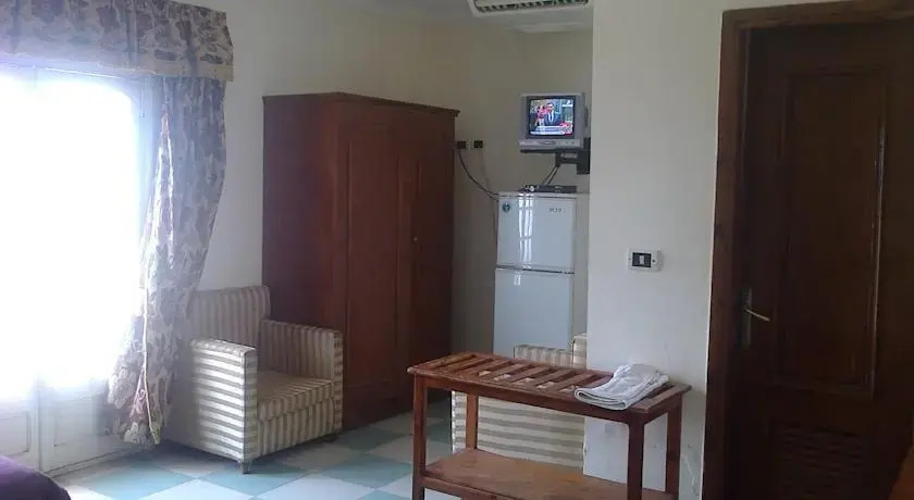 Ceceil Hotel