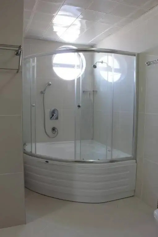 Paluri Otel Hopa