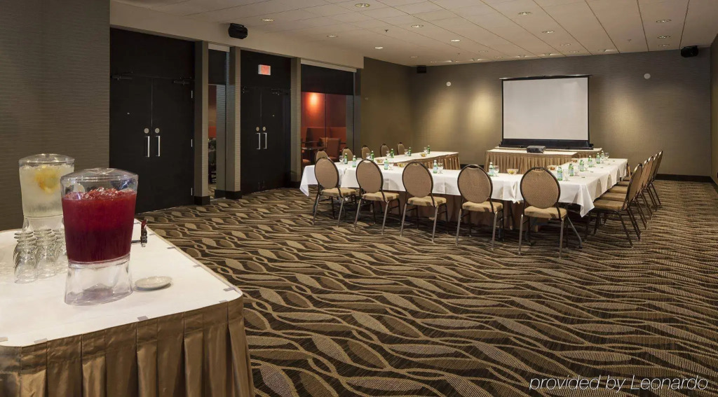 Holiday Inn & Suites Vancouver Downtown by IHG