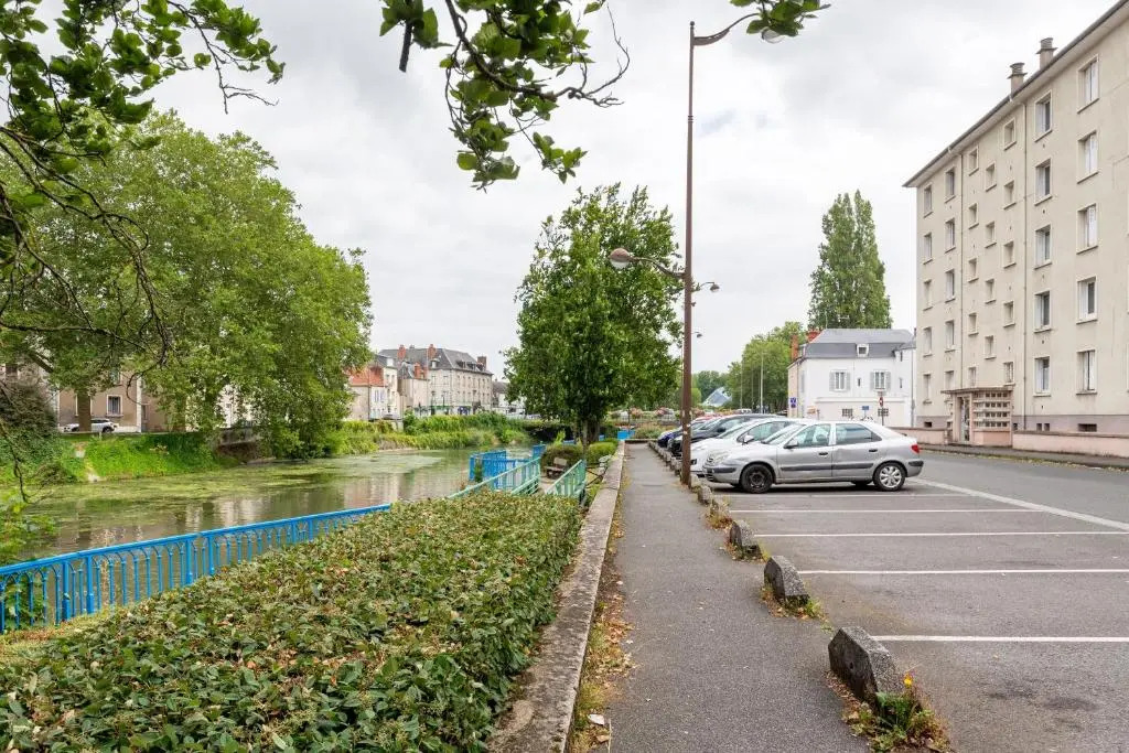 Appart T3 Bien situé a Bourges + Wifi
