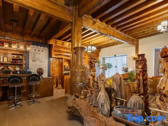 Lijiang Laomo Flower Cake Snow Mountain View Experience Homestay