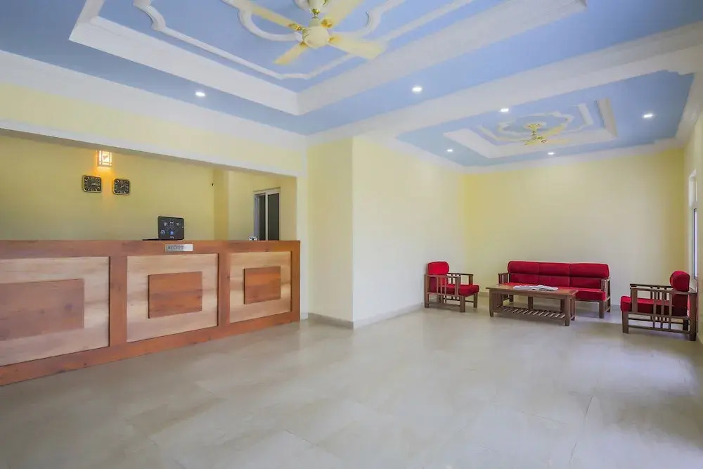 OYO 417 Hotel Lacoul Inn