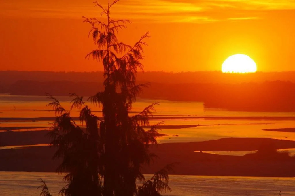 The Fraser Rivers Edge B&B Lodge