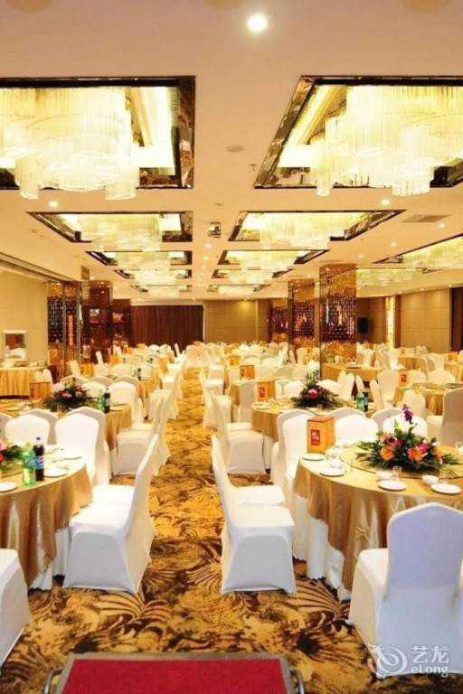 Bayside Plaza Hotel