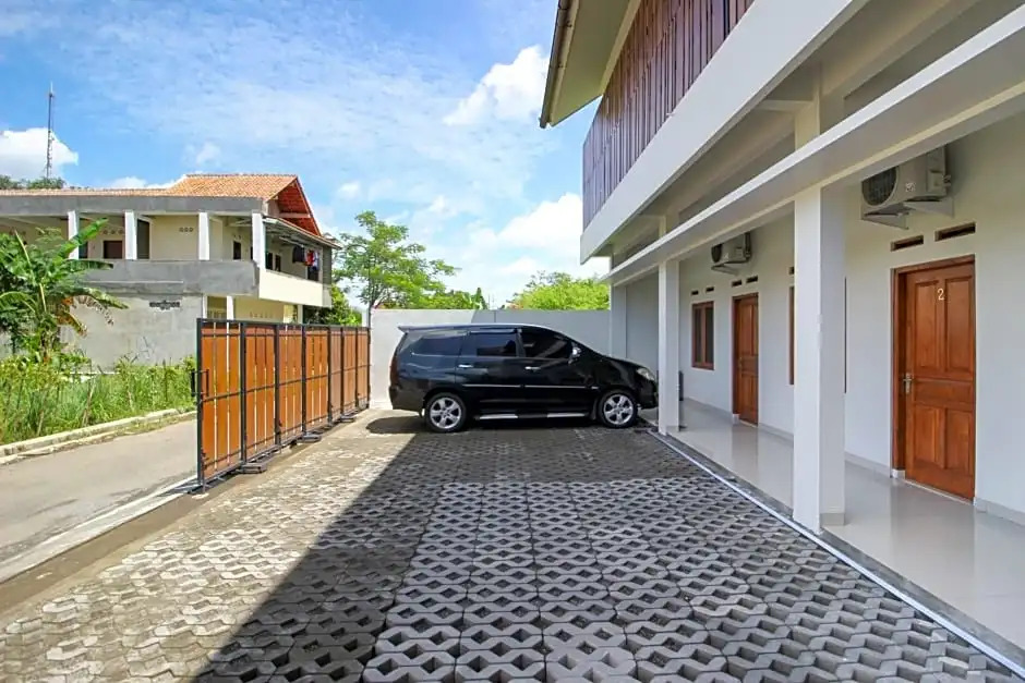 Griya Izzara Guest House Syariah